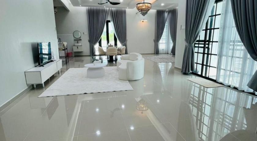 ブキットパヨン Husna White Homestay 4つ星 ゲストハウス 外観