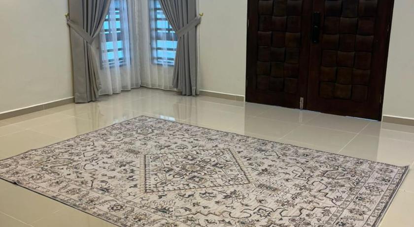 ブキットパヨン Husna White Homestay 4つ星 ゲストハウス プール