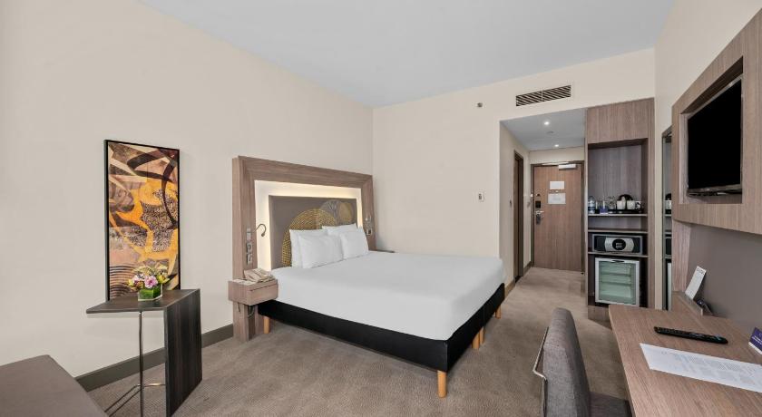 Image of Superior Family Room 5