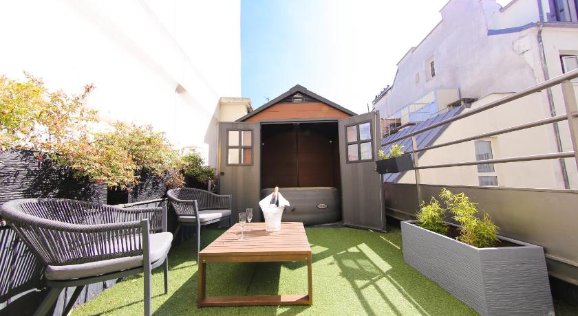 Image of Deluxe Room 14
