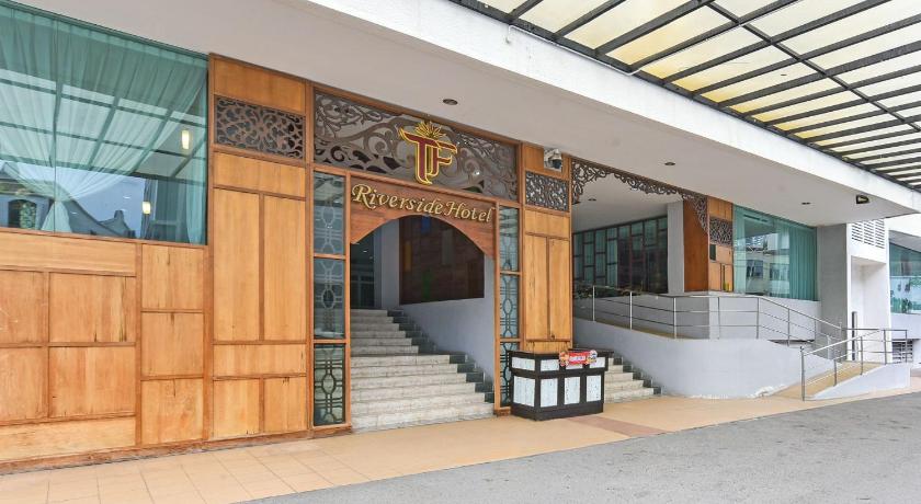 Sunday Near Jonker Street - image 17