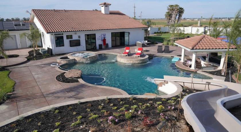 Rossmoor (CA) 4BR LUXURY ENTERTAINMENT OASIS 5-Star Accommodation room