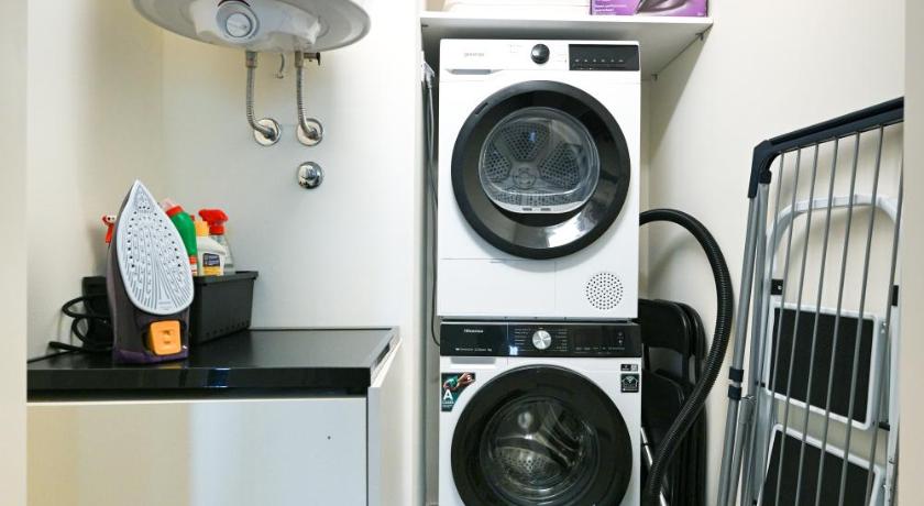 ベオグラード Belgrade Waterfront LINA Apartments 4つ星 シングルルーム プール