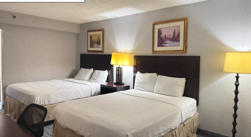 セントルイス (MO) The Lodge Hotel and Banquets 2つ星 ホテル レストラン