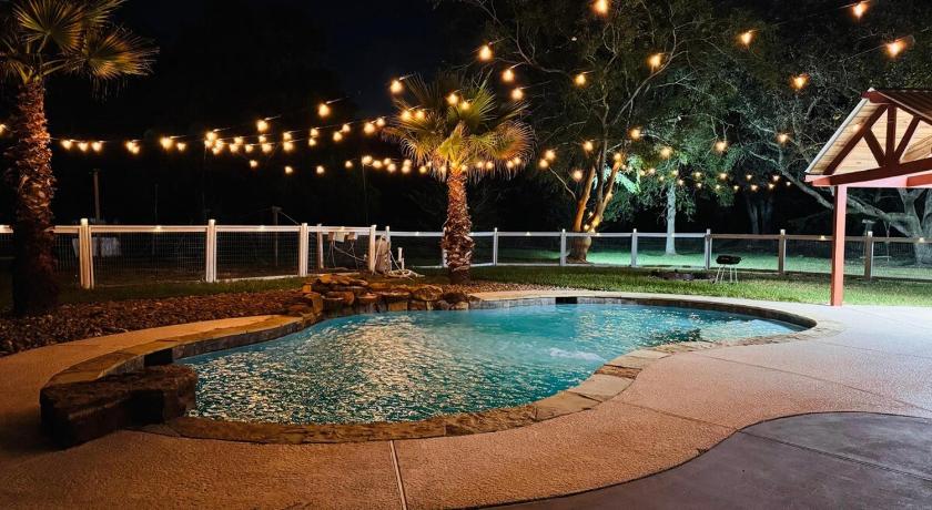 The Blue Oasis - Palm & Pool Retreat