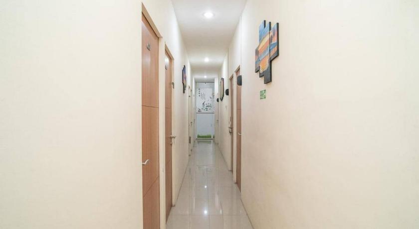 RedDoorz @ Mayjen Sungkono Surabaya – Surabaja, IL