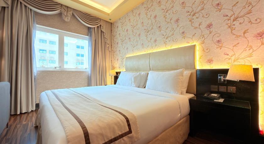 Image of Superior King Room 6
