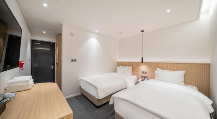 浦項 Pohang Daejamdong Route 422 3つ星 ホテル スイート