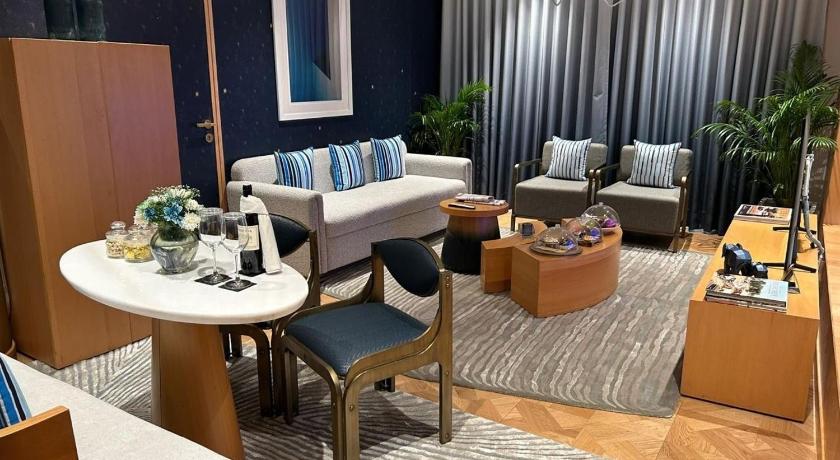 Image of Presidential Suite (Complimentary one way airport transfer,(15% off on session of Spa and 15% off on Salon services ) 6