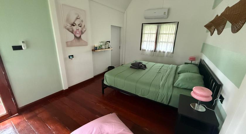 Image of Bungalow 13
