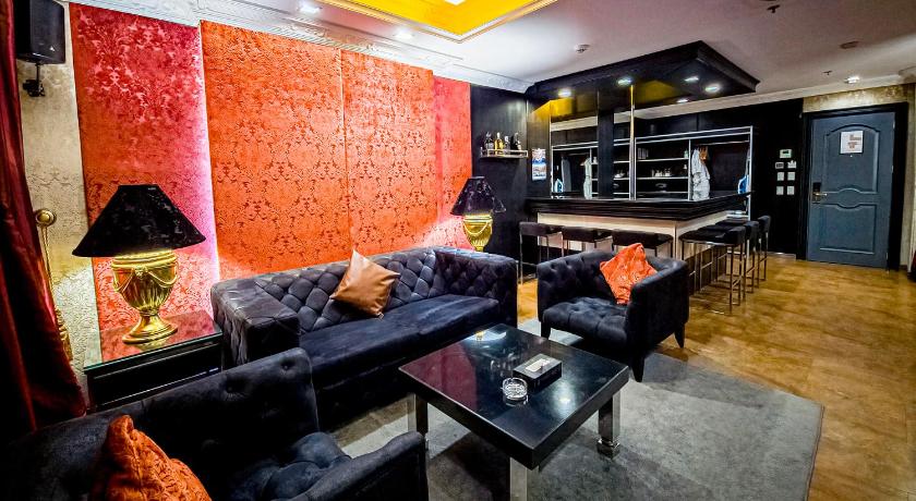 Image of Fiesta Suite Party 6