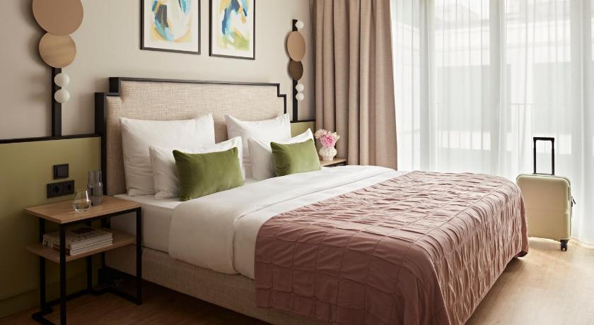 Image of Large Studio with kitchenette 0