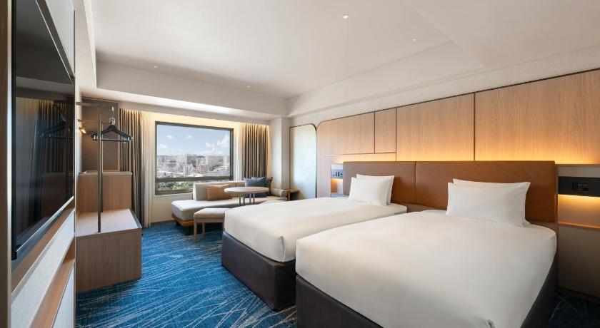 Image of Renovated in 2025 - Club Superior Twin Room 0