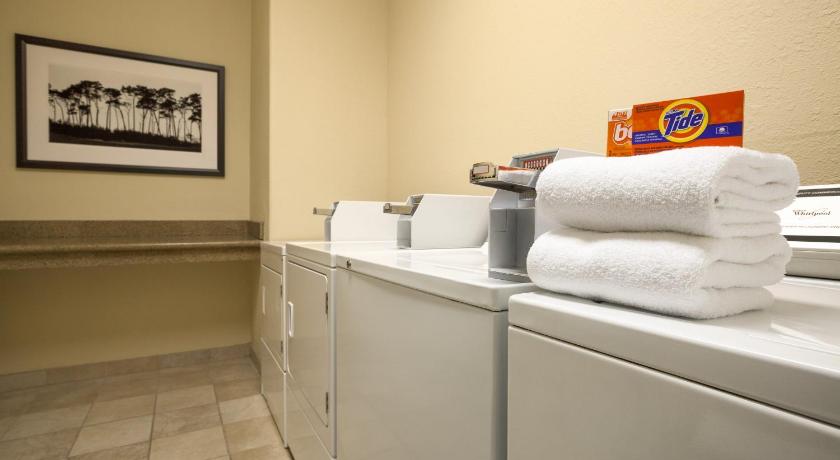 Country Inn & Suites by Radisson, Washington Dulles International Airport, VA