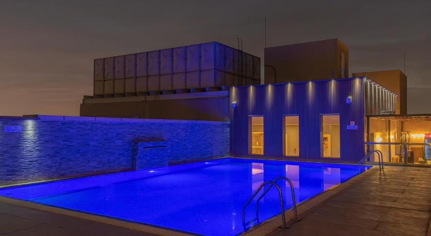 The Grand Lux Hotel - image 7