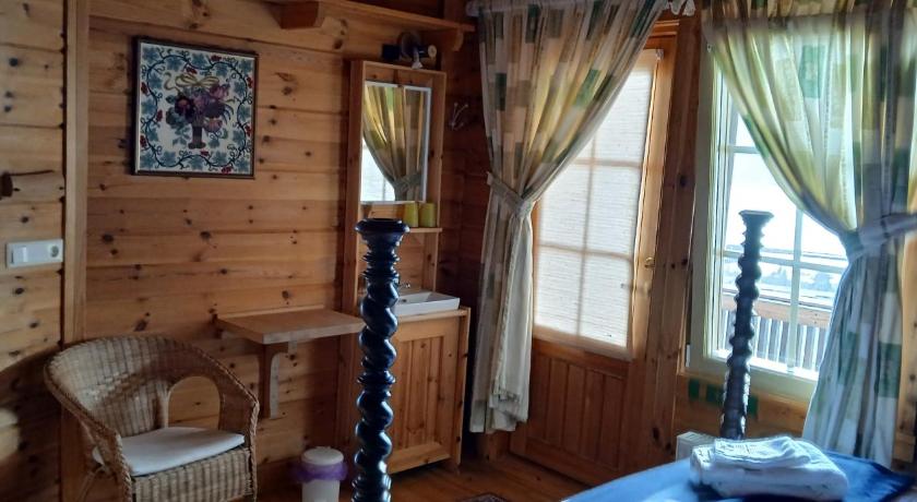 Image of Double Room with Shared Bathroom 1