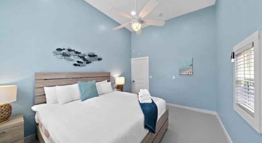 바클리프 (TX) Multi-family Property with Private Pool, Large Yard and Steps From the Bay 5성급 숙소 로비