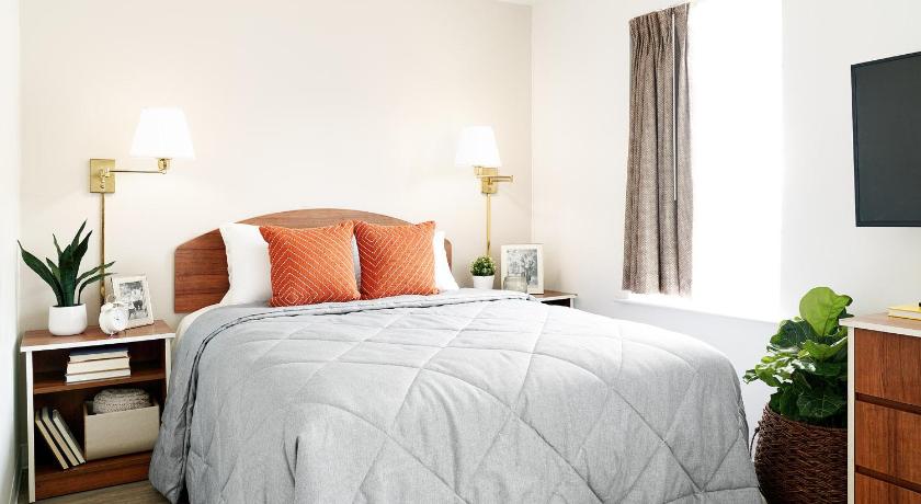 バーミンガム InTown Suites Extended Stay Birmingham AL - Lakeshore Parkway 3つ星 宿泊施設 外観