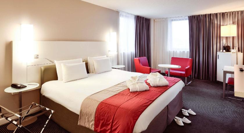Image of 1 King Bed Superior 1