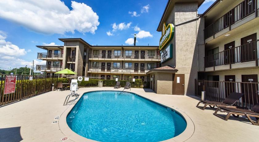 Masters Inn Tucker photo