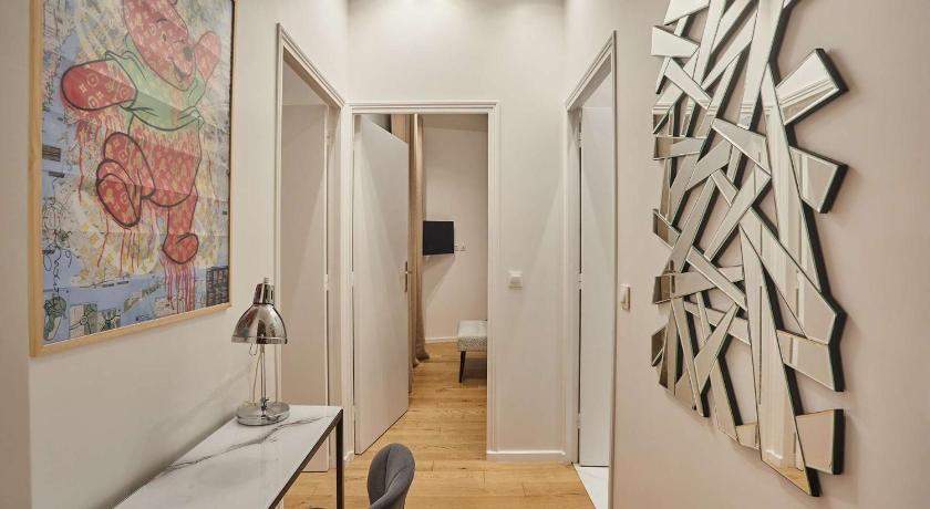 New Apartment  Center of Paris - image 2