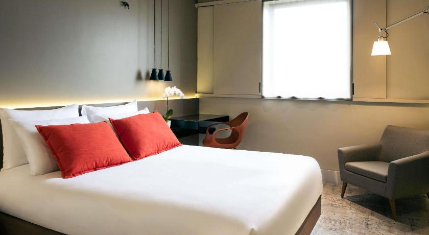 波尔图 Mercure Porto Centro Santa Catarina 4星级 酒店 套房