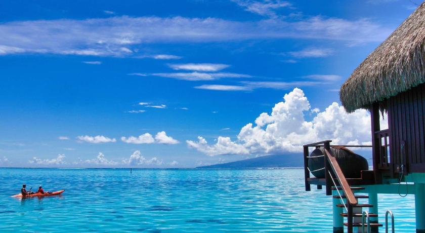 Ảnh của Superior Overwater Horizon Villa 9