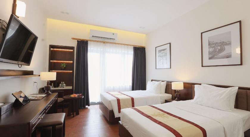 Image of Premier Garden View Twin Room 13