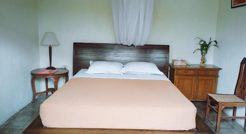 Image of Standard Family Room 1