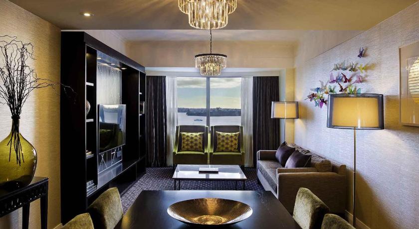 Image of Executive King Suite with Ocean View 1