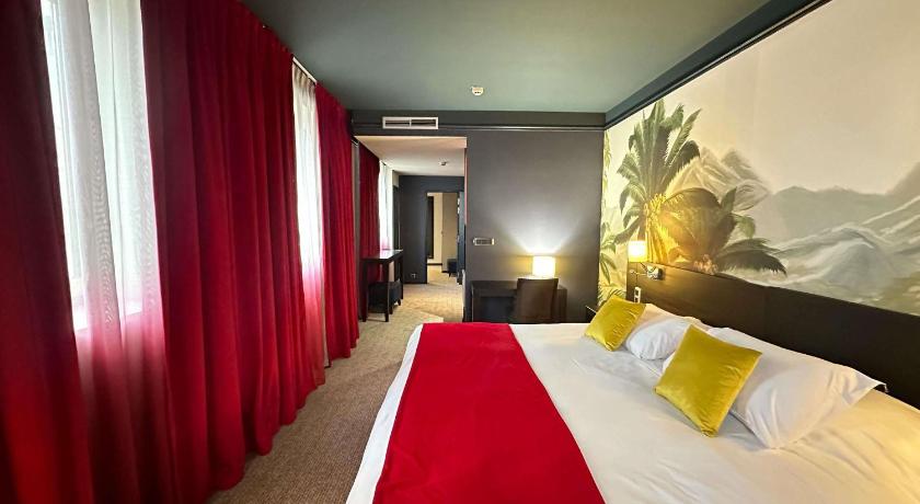Image of Superior Room - 1 double bed 9