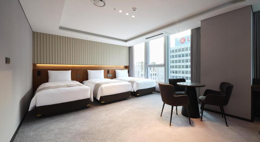 Image of Premier Triple 0