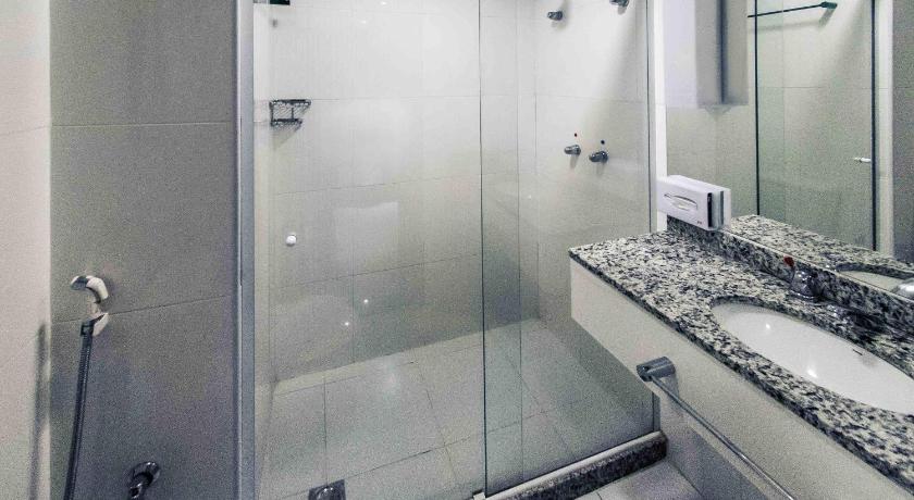 Image of Standard Room Queen Bed 11