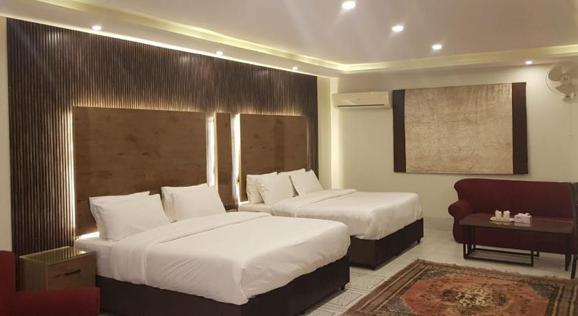 Prestige Guest House - image 3