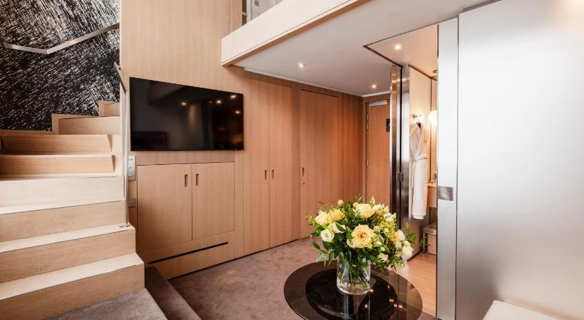 Image of Duplex Room 5