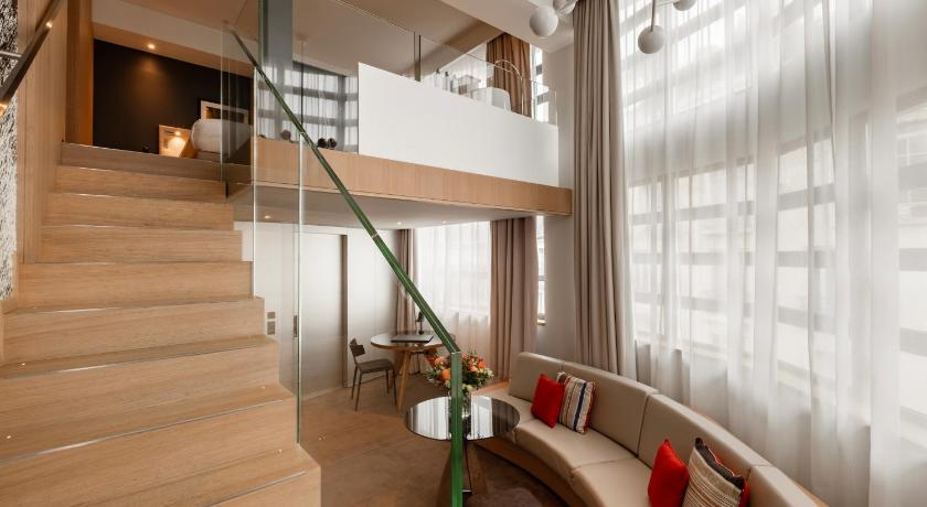 Image of Duplex Suite -- Non-Smoking 3