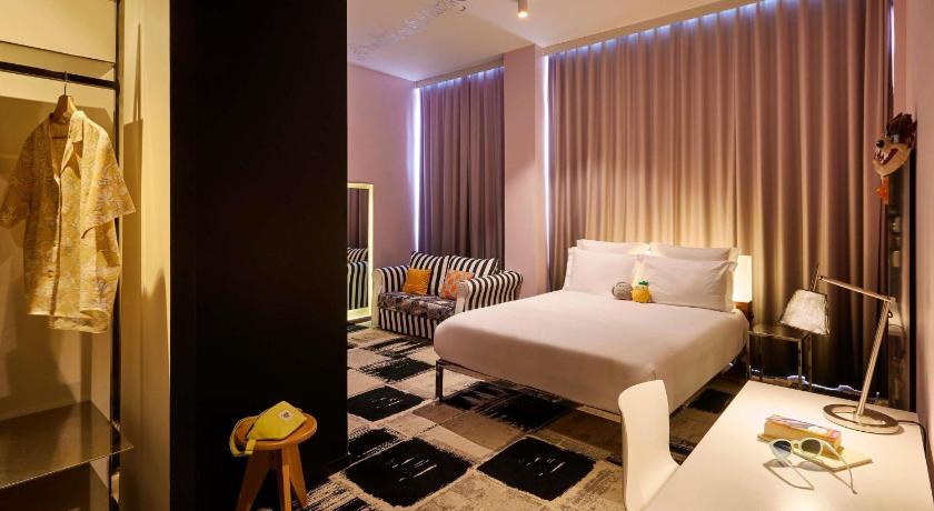 Image of XXL Mama Family Room 3