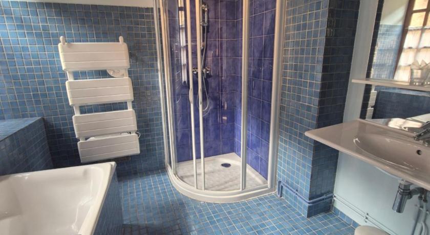 Image of Standard Double Room 3
