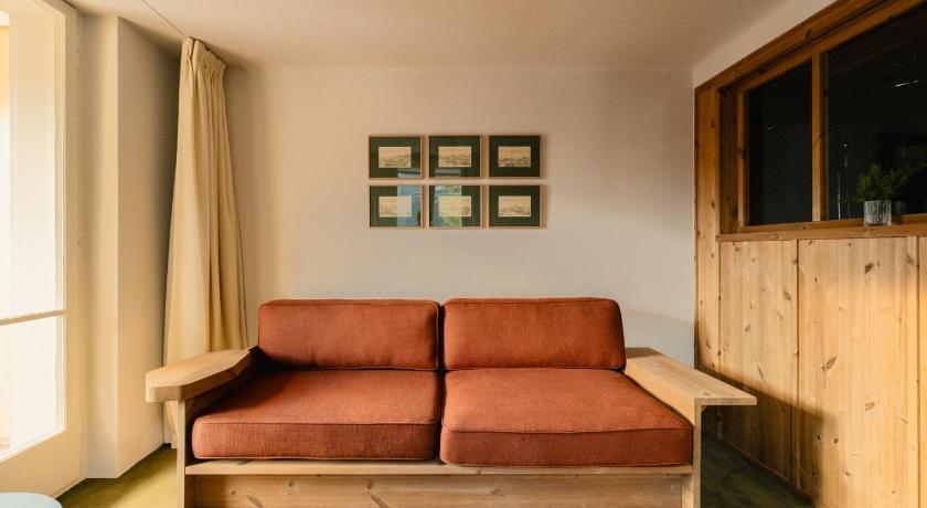 Image of Suite 4