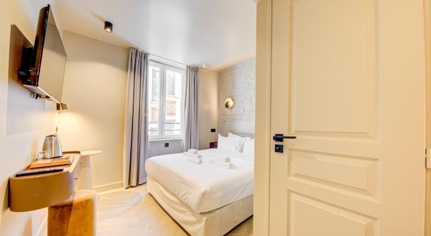 Image of Superior Double Room 4