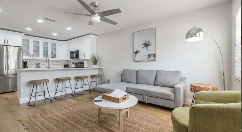 아폴로 비치 Cozy 1BR Condo Family & Pet Friendly 4성급 숙소 스위트룸