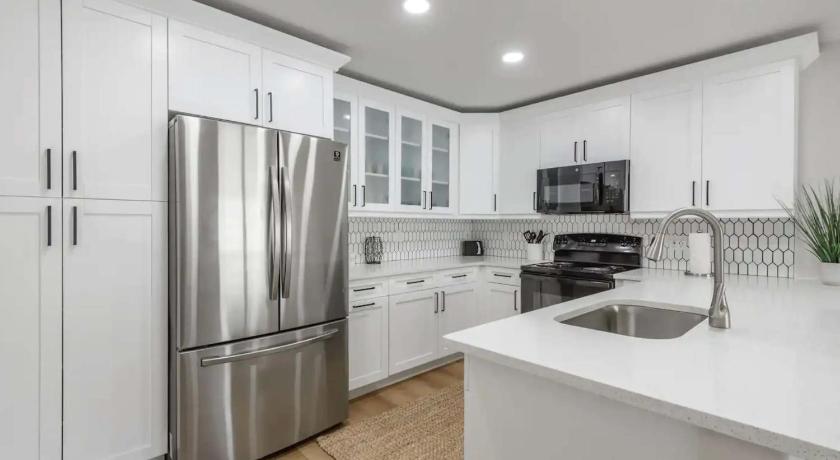 아폴로 비치 Cozy 1BR Condo Family & Pet Friendly 4성급 숙소 객실