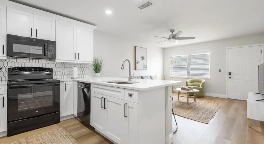 아폴로 비치 Cozy 1BR Condo Family & Pet Friendly 4성급 숙소 로비