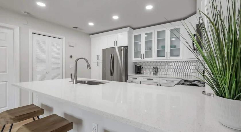 아폴로 비치 Cozy 1BR Condo Family & Pet Friendly 4성급 숙소 부대시설