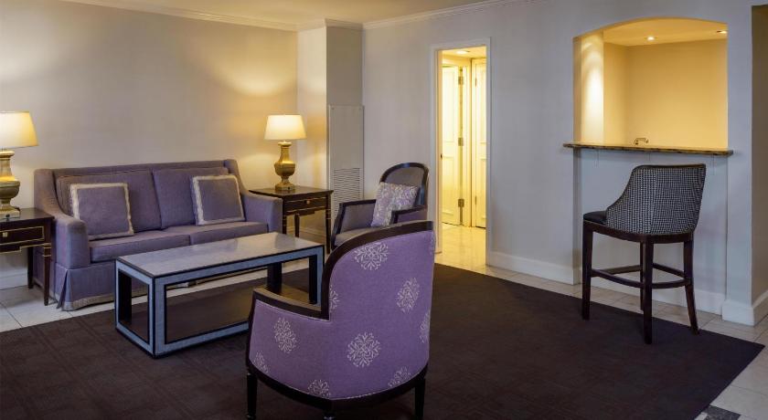 Bild av Two Bedroom Suite - King Bed - Bourbon St. Balcony (Semi Private) -Sofa Bed 7