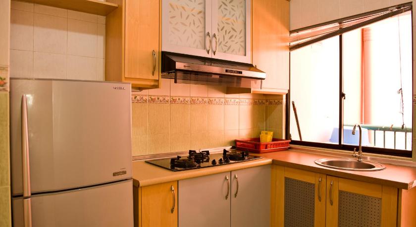 Image of 3 Bedroom Apartment (6 adults) 1