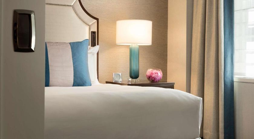 Image of One-Bedroom King Suite 9