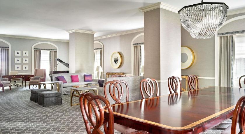 Image of Olympic Presidential Suite with One King Room and Two Bathrooms 6