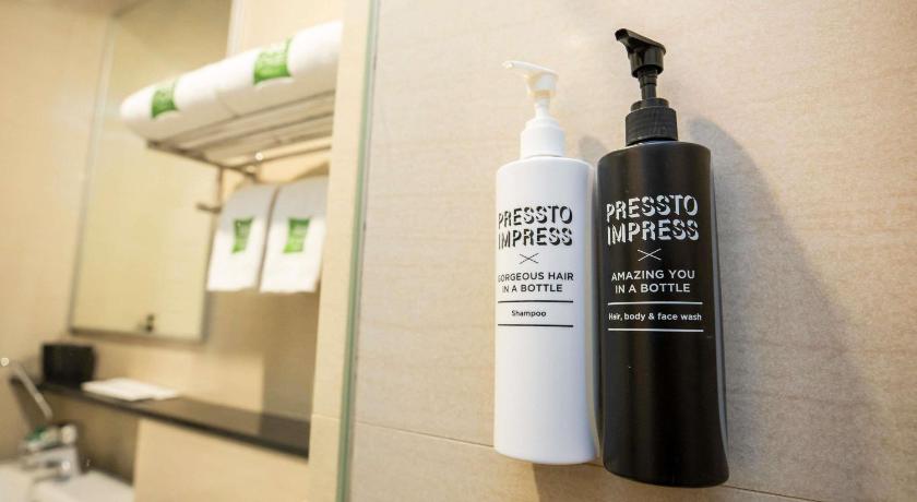 Immagine di Superior con 2 Letti Singoli (Superior Room With 2 Single Beds) 16