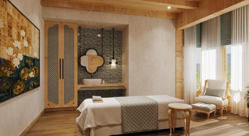 Taj Gangtey Resort & Spa Bhutan - image 11